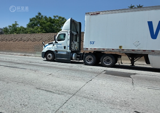 跨境卖家必看：如何高效安排FBA货物的美国卡车运输？