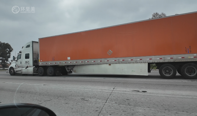 超宽电视柜运美，如何避开快递限制用卡车派送？